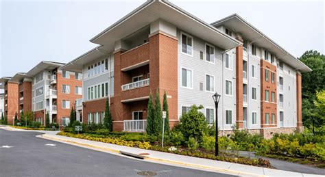 keskenkasvuinen mies|The 17 Best Assisted Living Facilities in Ashburn, VA